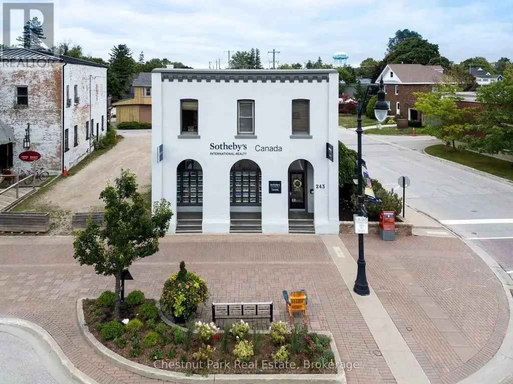 243 Hurontario Street, Collingwood